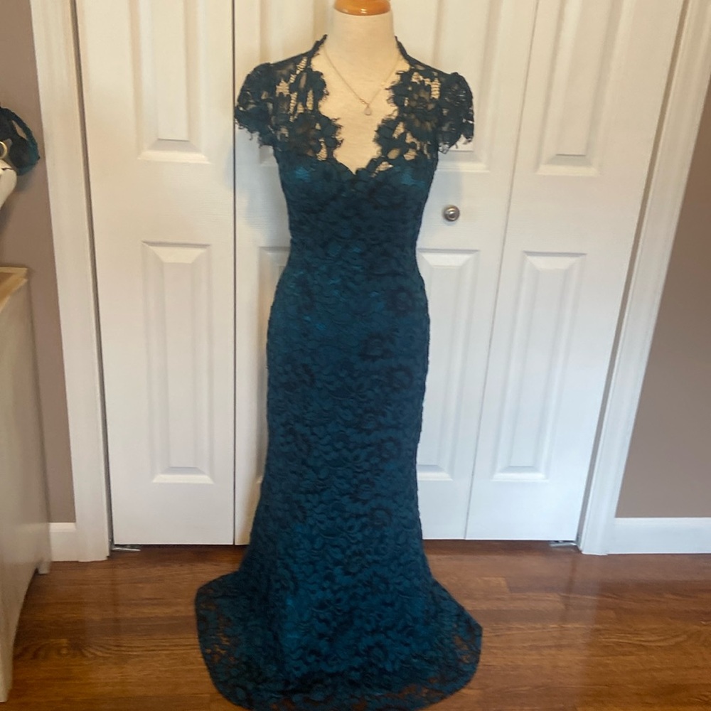 Beautiful Eliza J formal gown